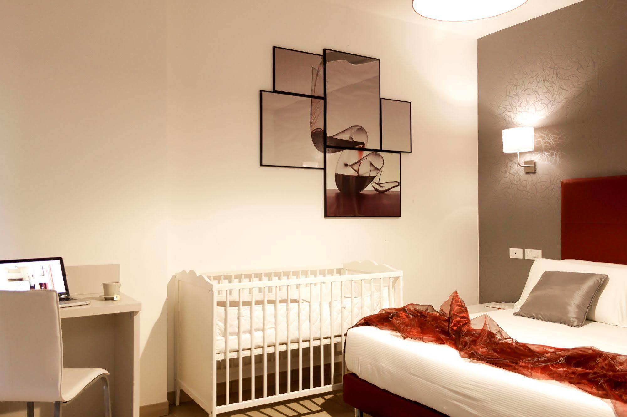 Hotel Rossovino Όπως Εξωτερικό φωτογραφία