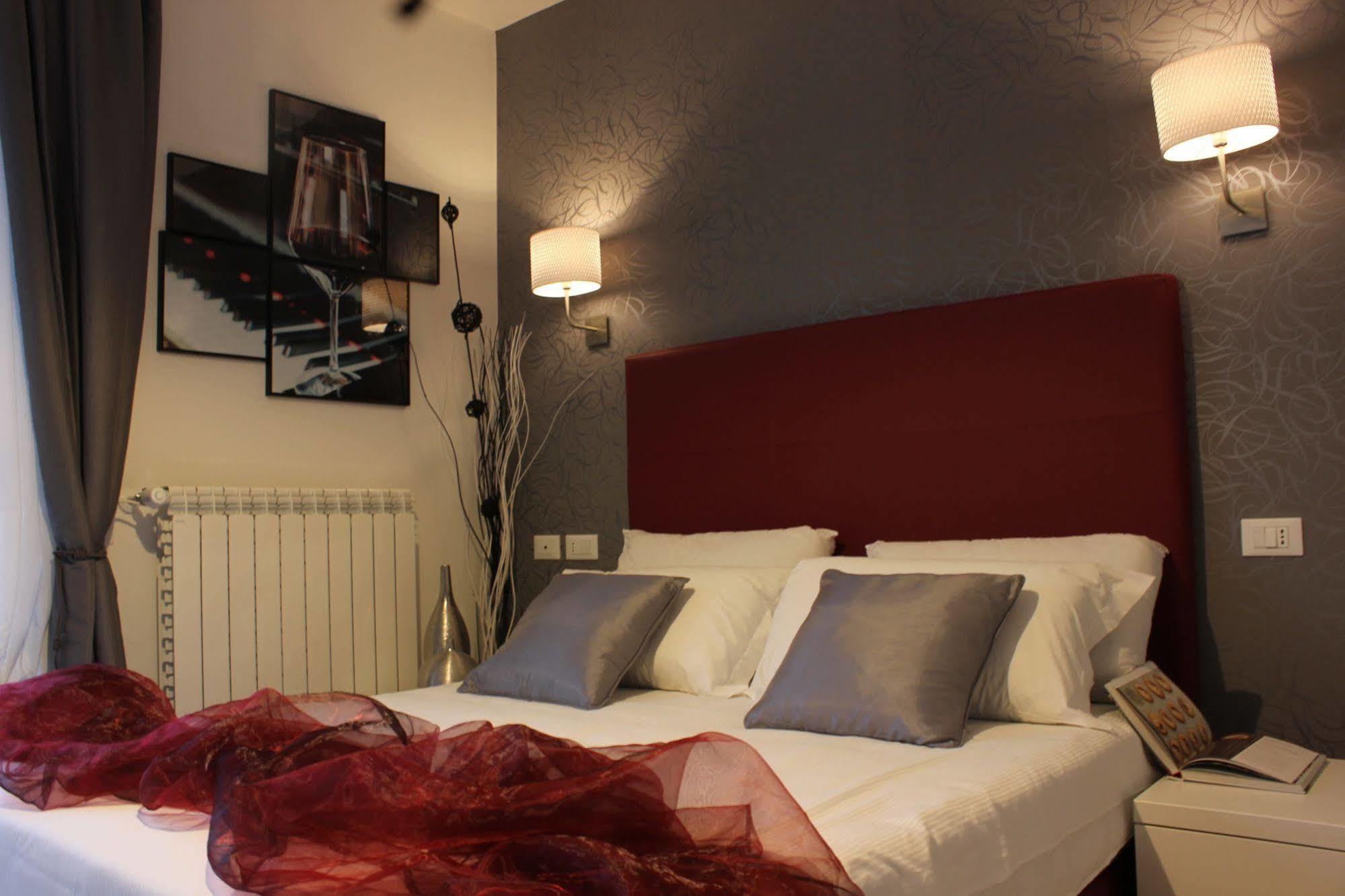 Hotel Rossovino Όπως Εξωτερικό φωτογραφία